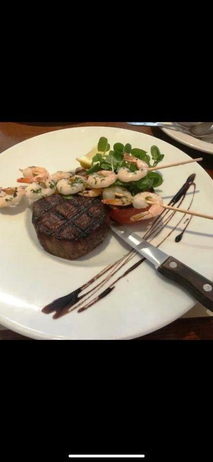The Masons Arms Hotel Bridgend  Ngoại thất bức ảnh