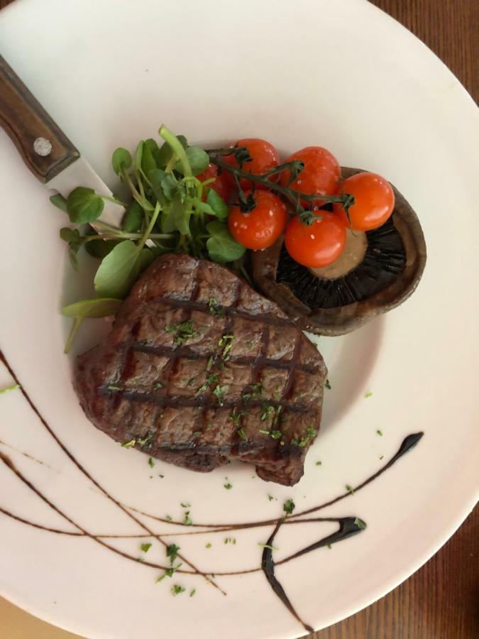 The Masons Arms Hotel Bridgend  Ngoại thất bức ảnh